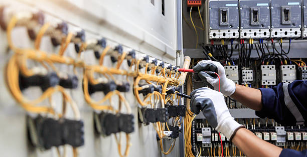 Professional Electrician technician working in Pine Island Center, FL